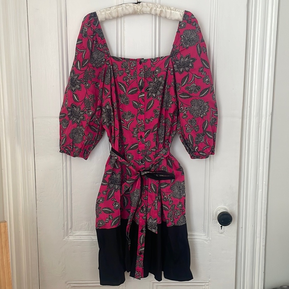 C. Wonder Puff Sleeve Button Front Floral Tie Dress